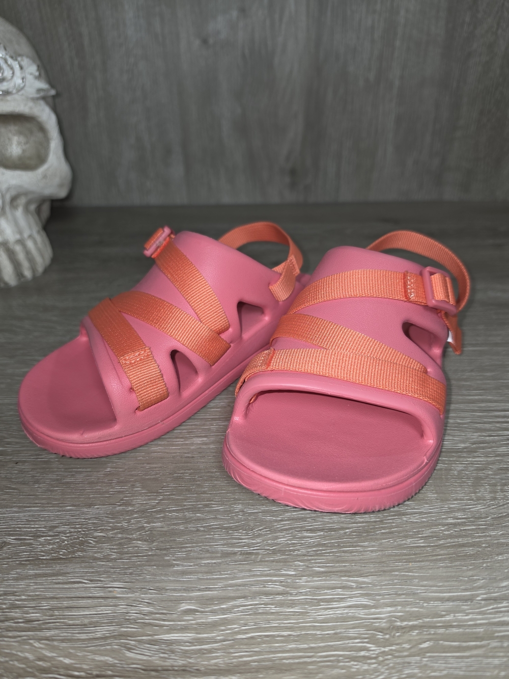 Chacos Chillos Sport Kids Pink/Orange Sandals Secure Back Strap Size 3M Big Kids
